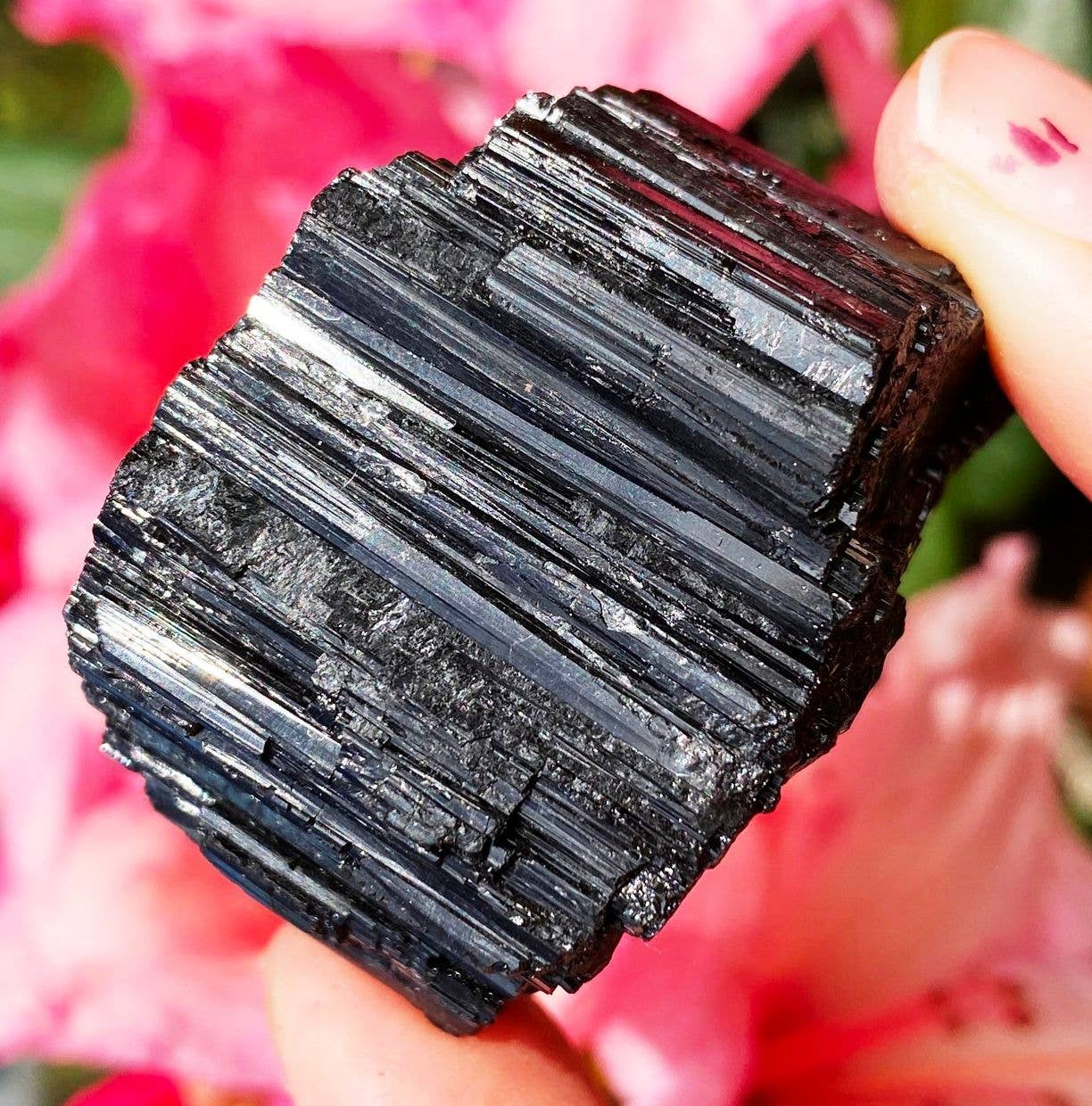 Rough tourmaline 2-3cm rough black tourmaline crystal schorl