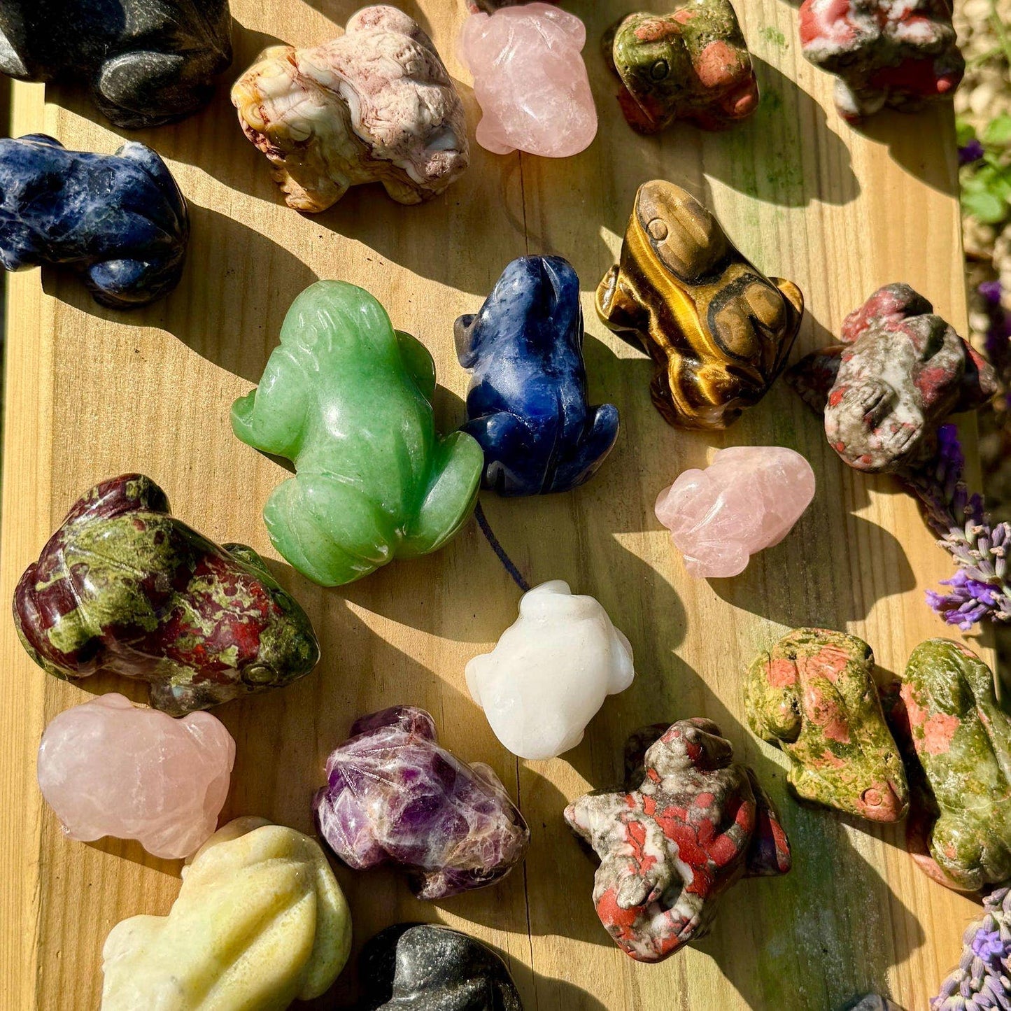 Gemstone Toad 4cm Crystal toad carved animal witchy gift Elf