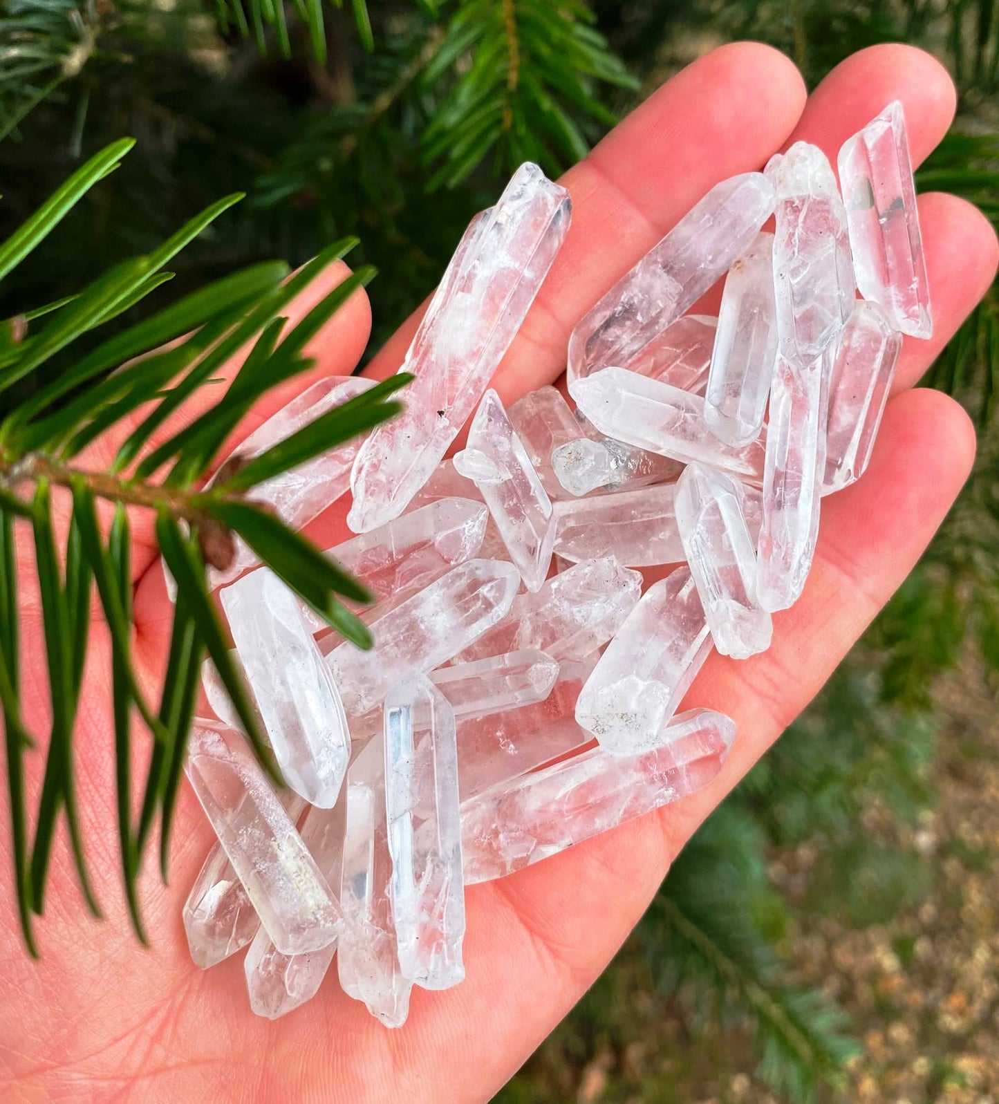 Clear quartz point price per stone1 - 3cm long quartz gem