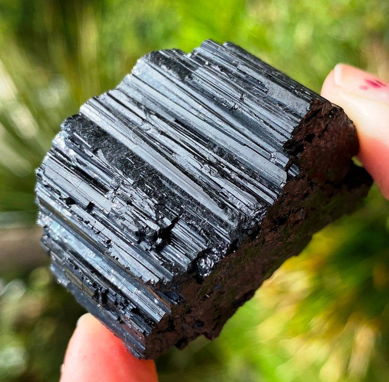 Rough tourmaline 2-3cm rough black tourmaline crystal schorl